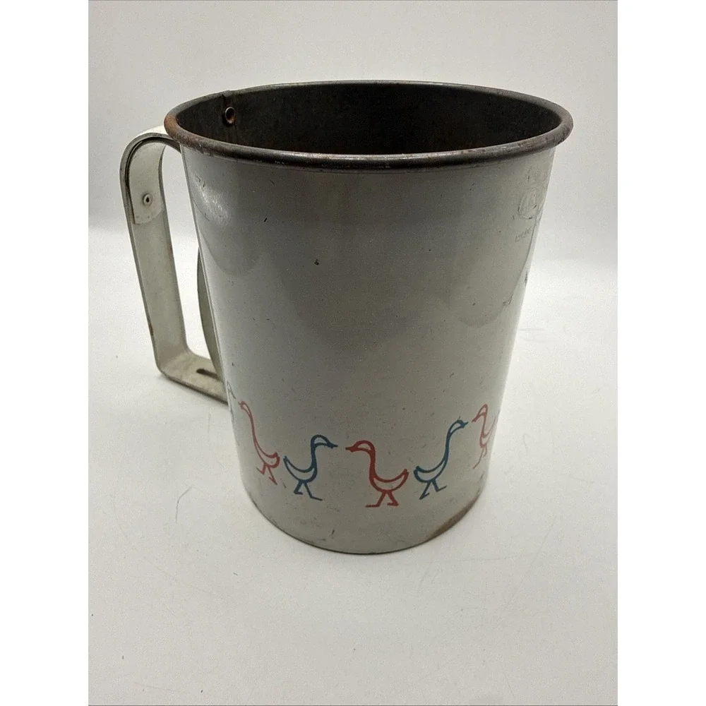 Androck‎ Flour Sifter Metal Ducks Geese USA Red White Blue Vintage 1950s